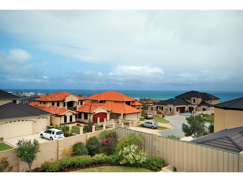 1 Birkenhead Ridge, Mindarie WA 6030