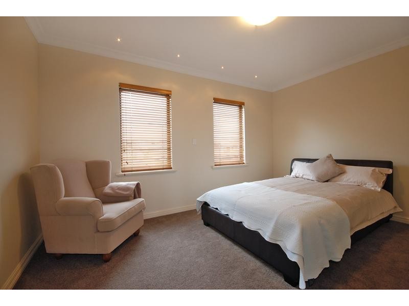 1 Birkenhead Ridge, Mindarie WA 6030