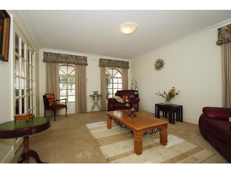 100 Rothesay Heights, Mindarie WA 6030