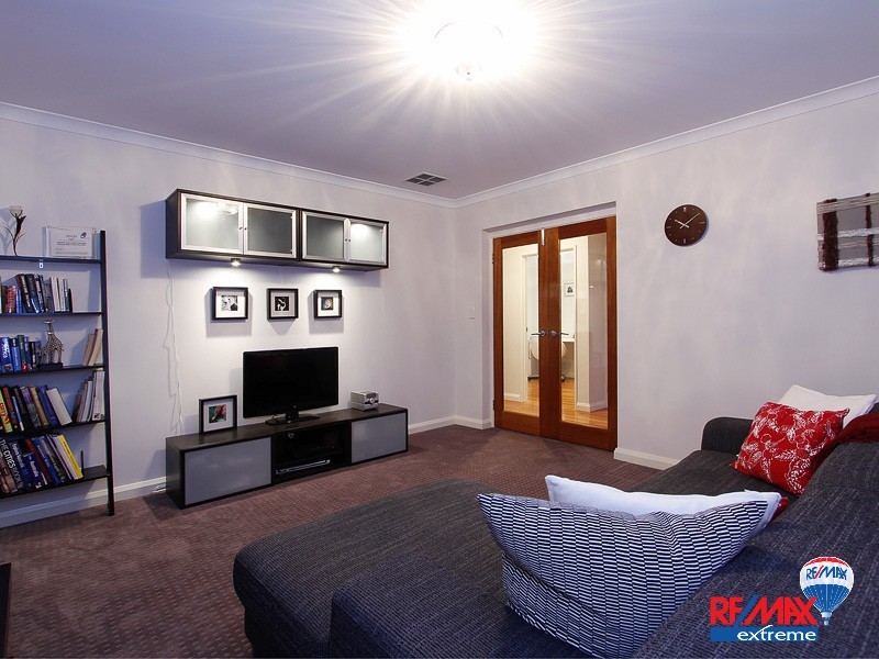 18 O’Mara Boulevard, Iluka WA 6028