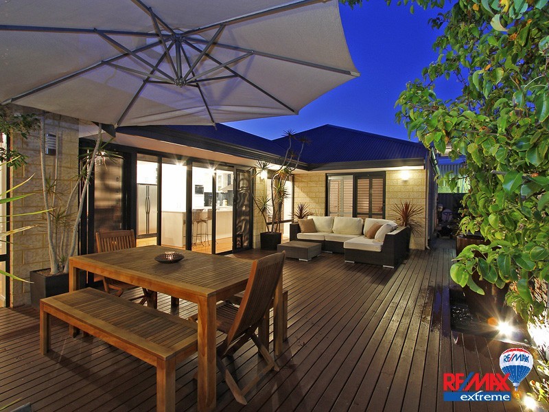 18 O’Mara Boulevard, Iluka WA 6028