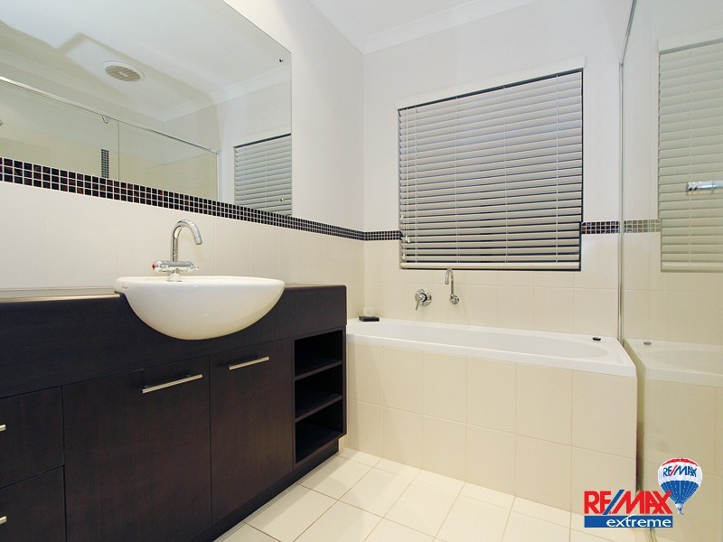 18 O’Mara Boulevard, Iluka WA 6028