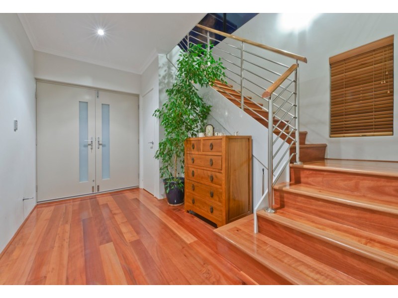 18 Clearwater Pl, Hillarys WA 6025