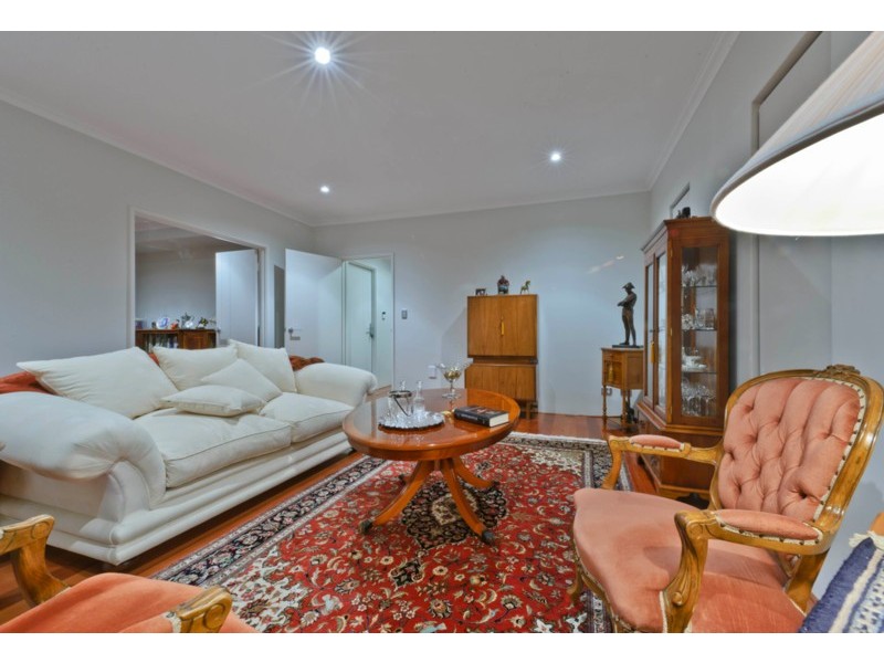 18 Clearwater Pl, Hillarys WA 6025