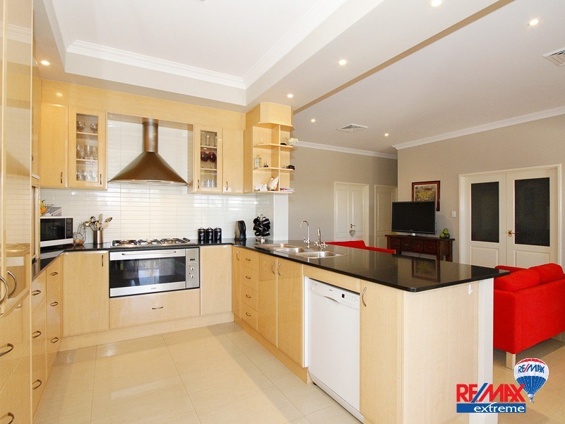 2 Whitewell Way, Butler WA 6036