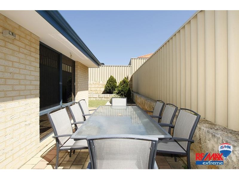 17 Pendleton Crescent, Butler WA 6036