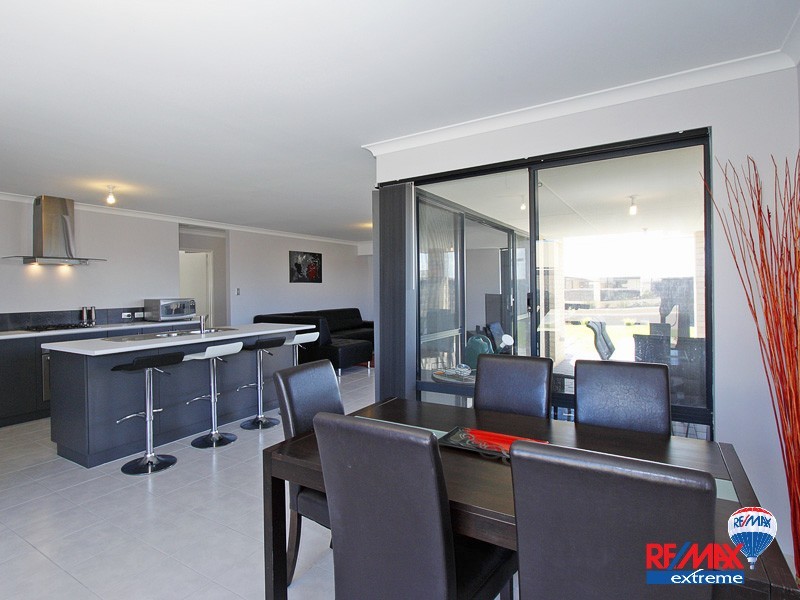 2 Bollach Green, Butler WA 6036