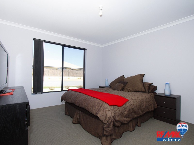 2 Bollach Green, Butler WA 6036