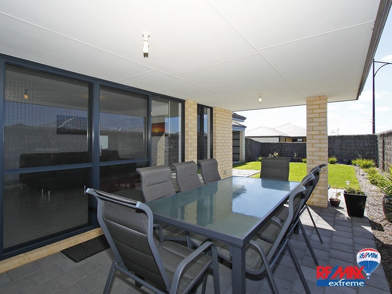 2 Bollach Green, Butler WA 6036