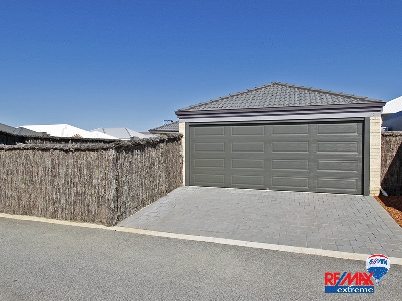 2 Bollach Green, Butler WA 6036