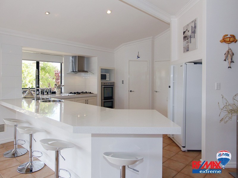 35 Quincy Loop, Iluka WA 6028