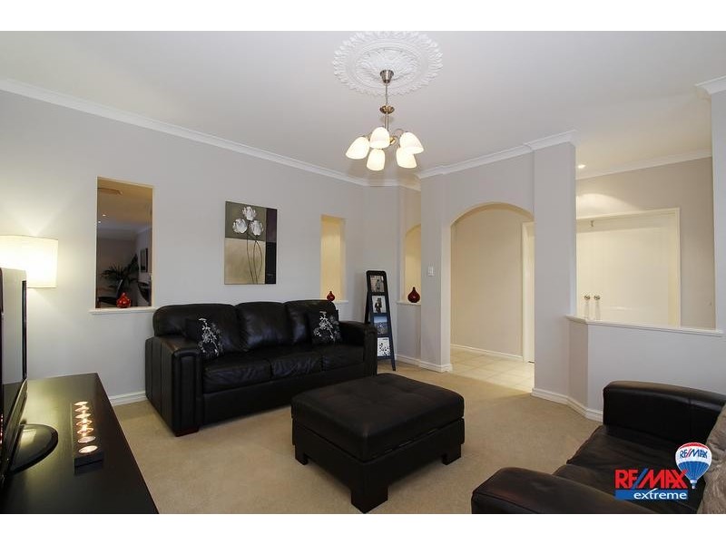 28 Kingsbridge Boulevard, Butler WA 6036