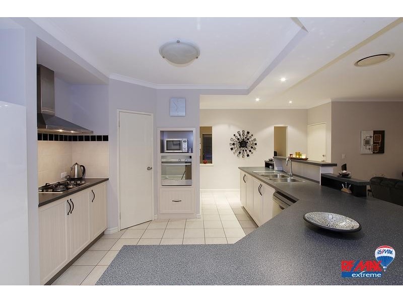 28 Kingsbridge Boulevard, Butler WA 6036