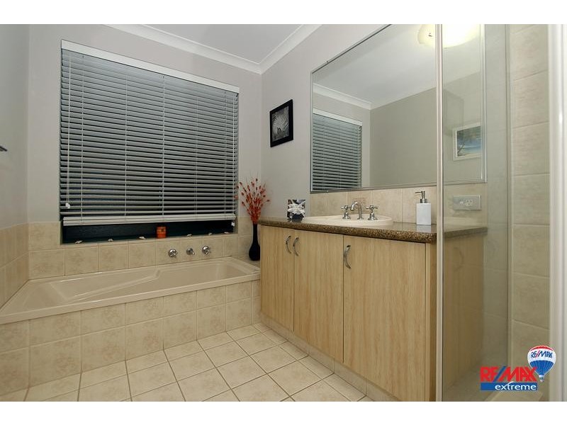 28 Kingsbridge Boulevard, Butler WA 6036