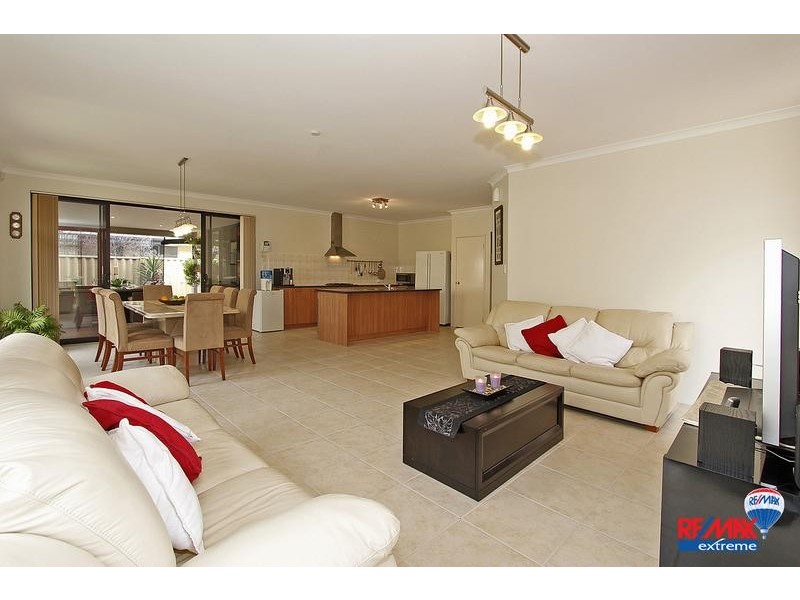 27 Ardglass Gardens, Ridgewood WA 6030