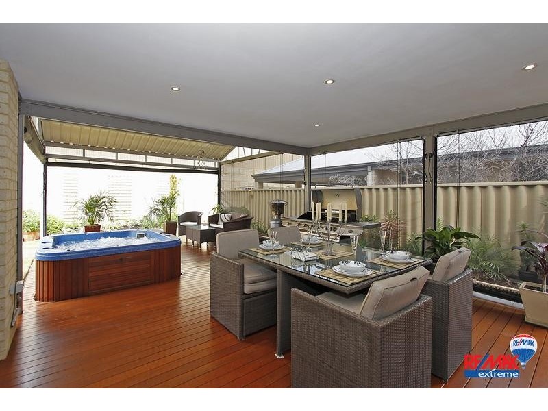 27 Ardglass Gardens, Ridgewood WA 6030