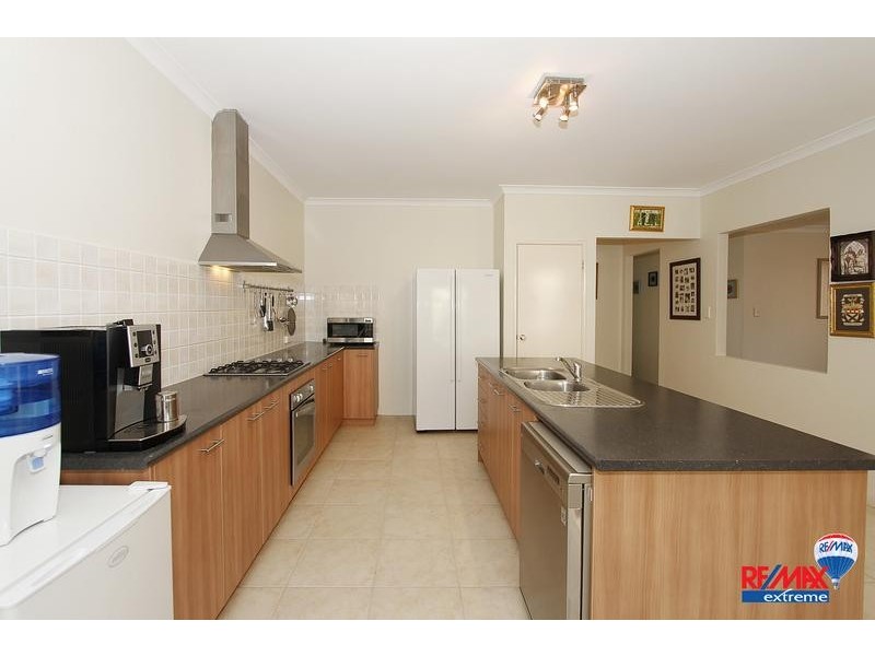 27 Ardglass Gardens, Ridgewood WA 6030