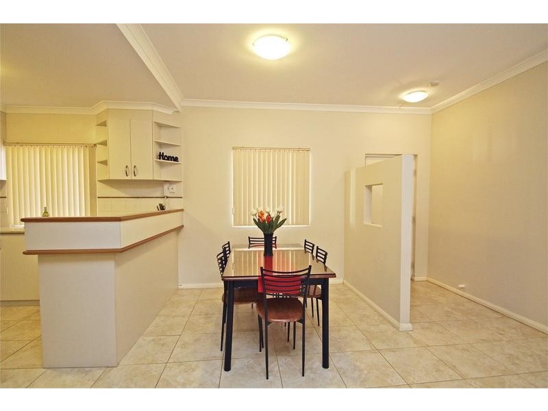9/18 Kingsbury Rd, Joondalup WA 6027