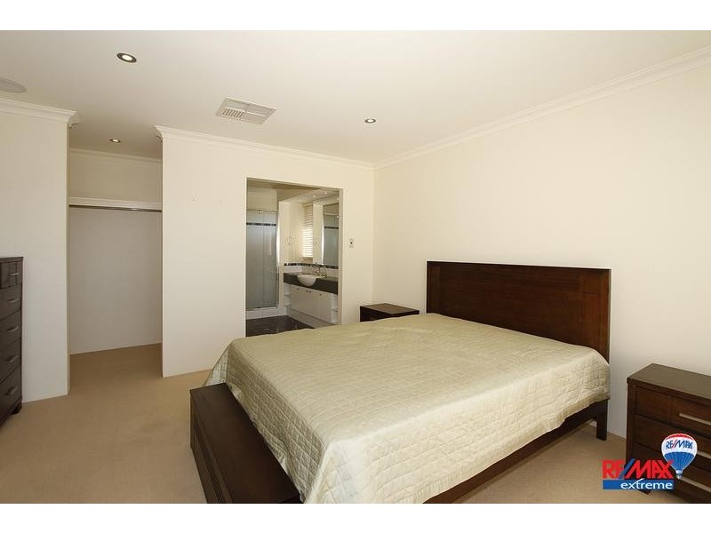 10 Pymore Crescent, Butler WA 6036