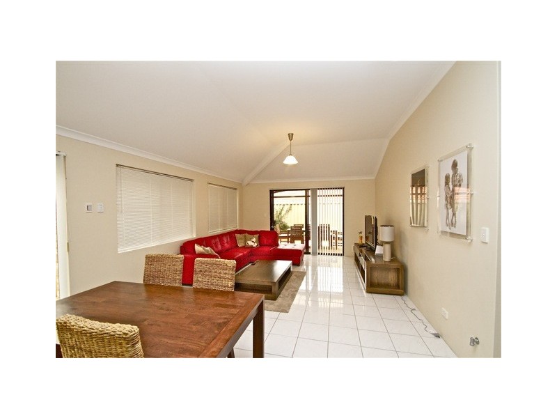 4 Cherub Way, Currambine WA 6028
