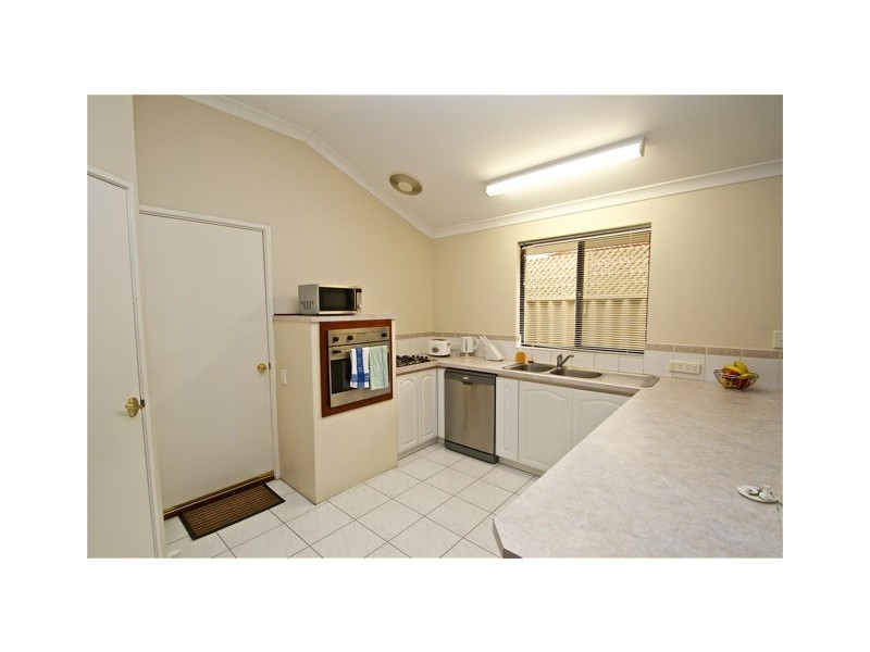 4 Cherub Way, Currambine WA 6028