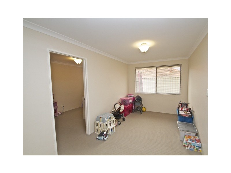 4 Cherub Way, Currambine WA 6028