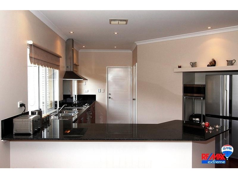 1 Finglas Meander, Butler WA 6036