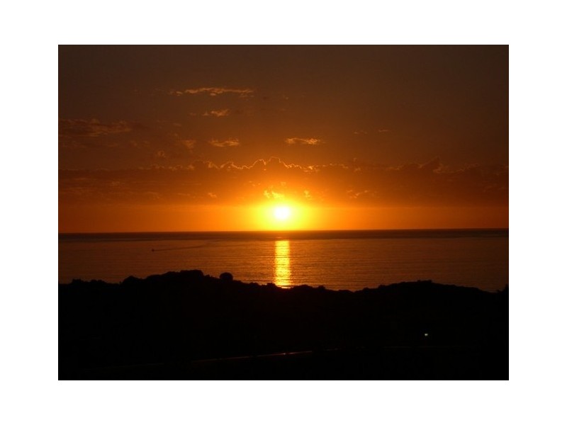 4 Volunteer Place, Ocean Reef WA 6027