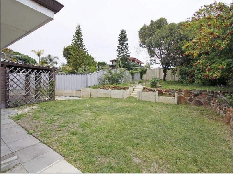 18A Maquire Road, Hillarys WA 6025