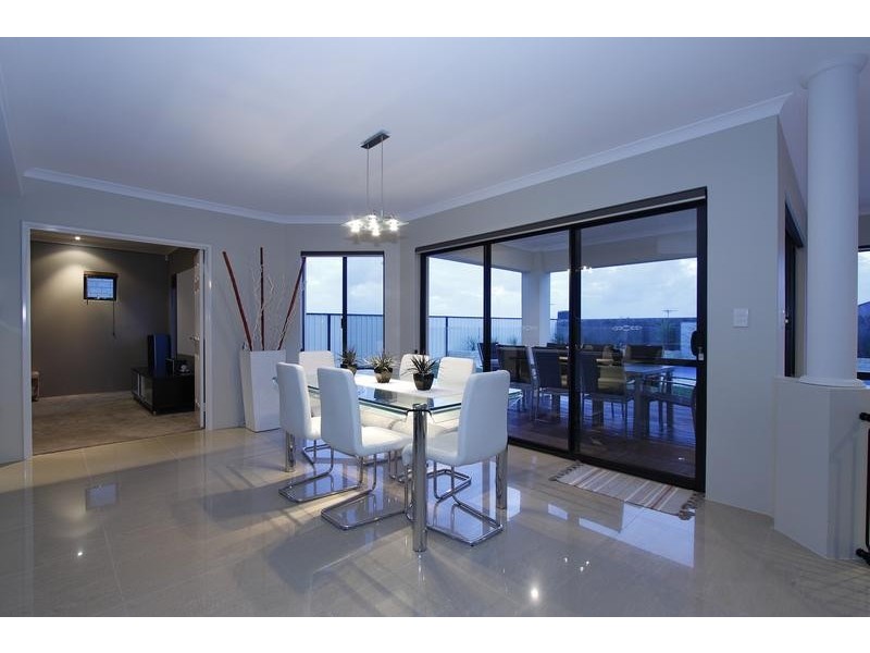 25 Dumaresq Loop, Quinns Rocks WA 6030