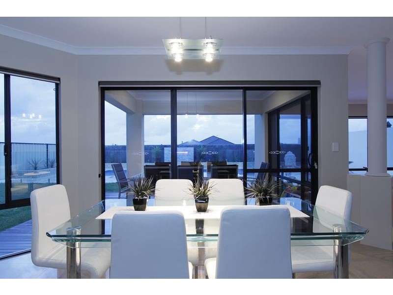 25 Dumaresq Loop, Quinns Rocks WA 6030