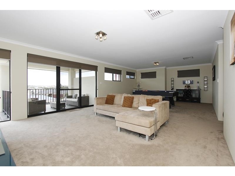 25 Dumaresq Loop, Quinns Rocks WA 6030