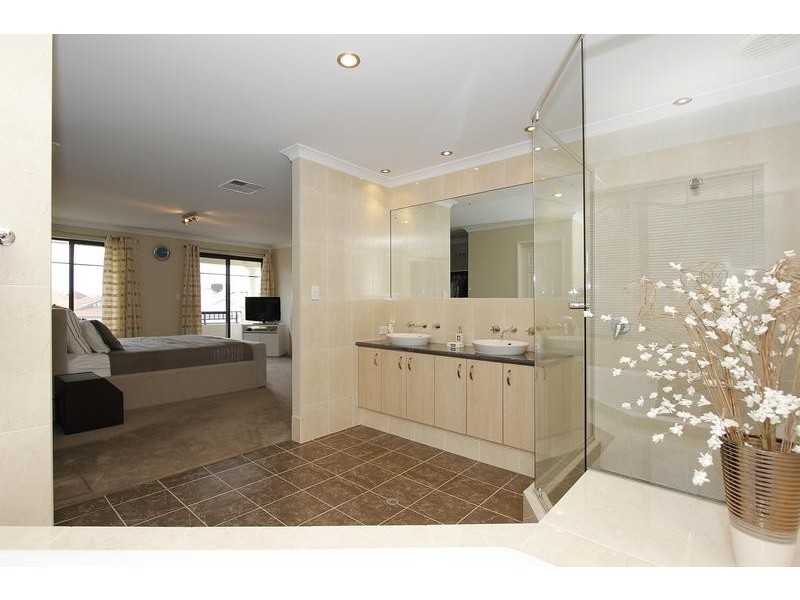 25 Dumaresq Loop, Quinns Rocks WA 6030