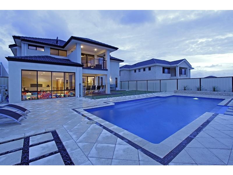 25 Dumaresq Loop, Quinns Rocks WA 6030