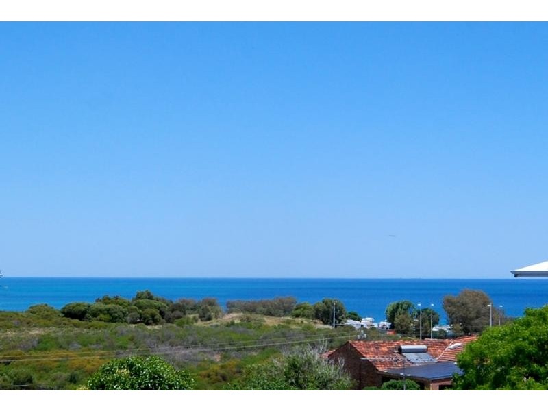 11 Dennis Street, Quinns Rocks WA 6030