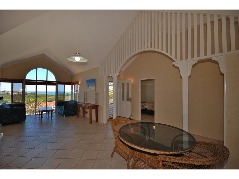 11 Dennis Street, Quinns Rocks WA 6030