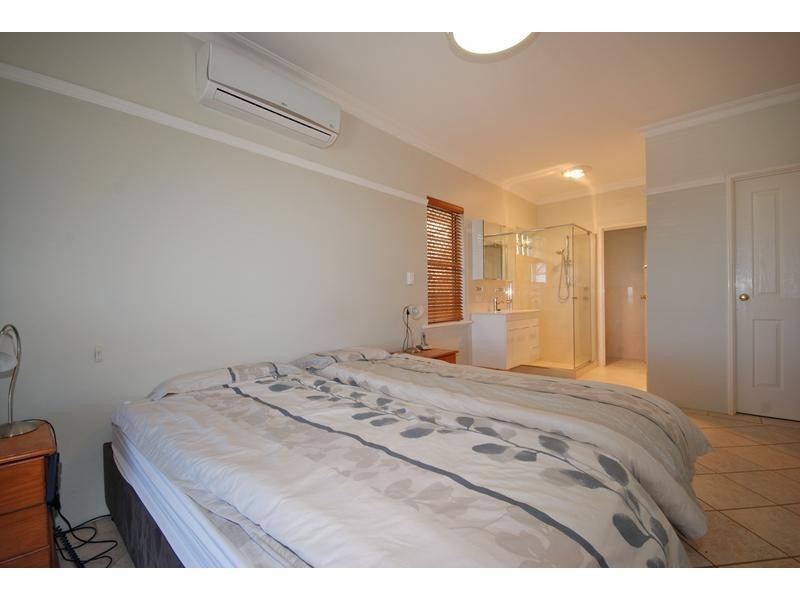 11 Dennis Street, Quinns Rocks WA 6030