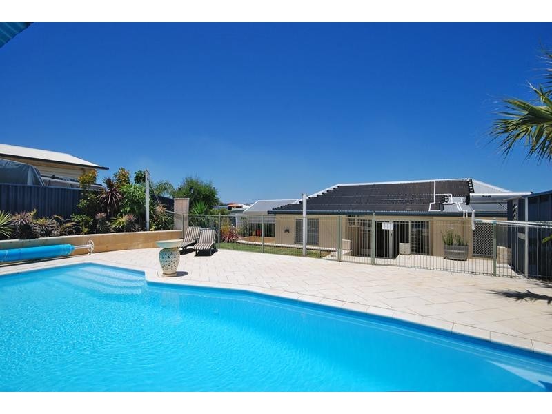11 Dennis Street, Quinns Rocks WA 6030