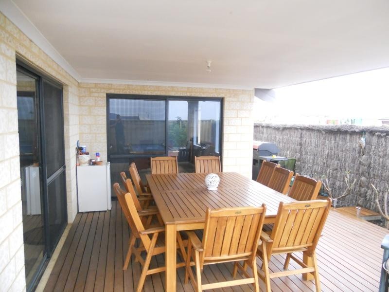 1 Sanctuary Gardens, Ridgewood WA 6030