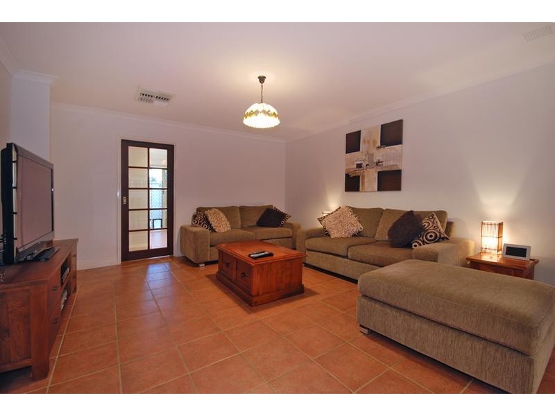 12 Abbeville Circle, Mindarie WA 6030