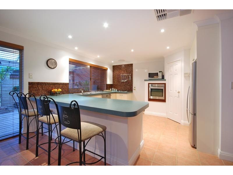 12 Abbeville Circle, Mindarie WA 6030