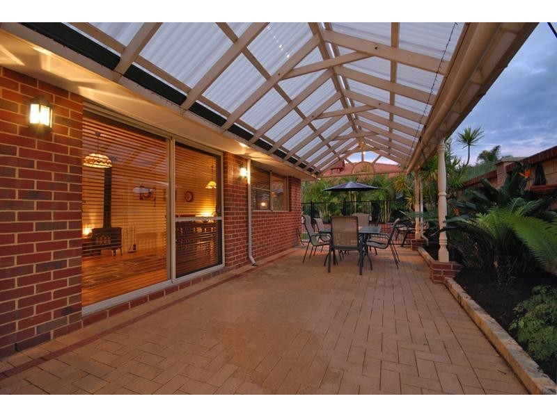 12 Abbeville Circle, Mindarie WA 6030