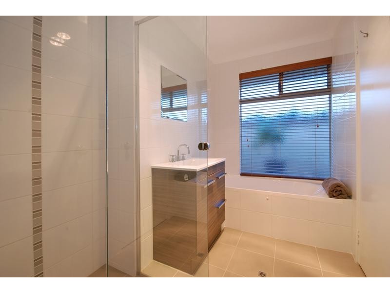 12 Abbeville Circle, Mindarie WA 6030