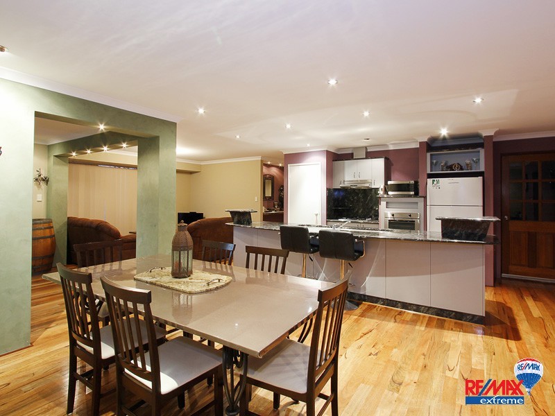 15 Lakeport Way, Butler WA 6036