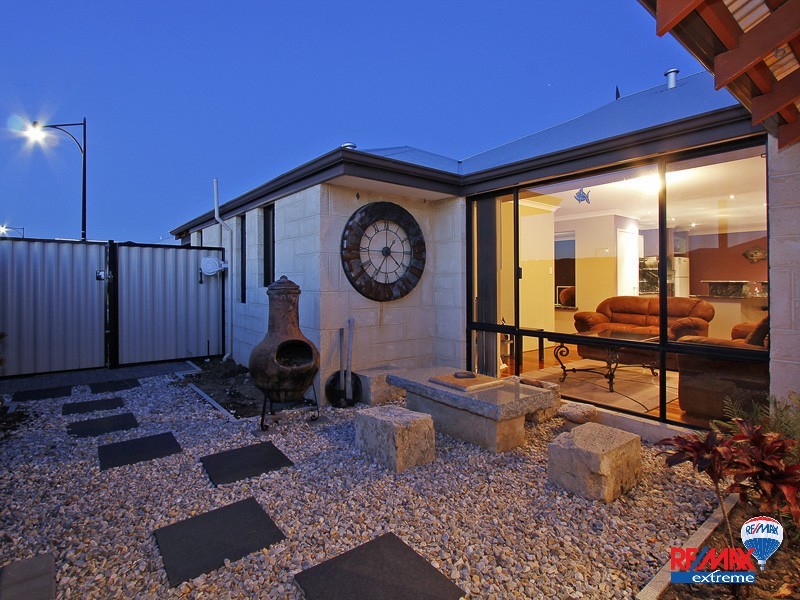 15 Lakeport Way, Butler WA 6036