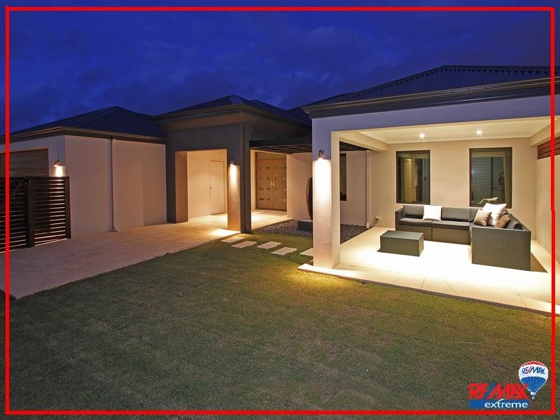 6 Yarmouth Road, Jindalee WA 6036