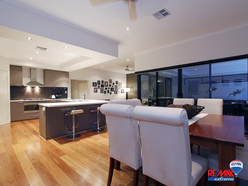 6 Yarmouth Road, Jindalee WA 6036