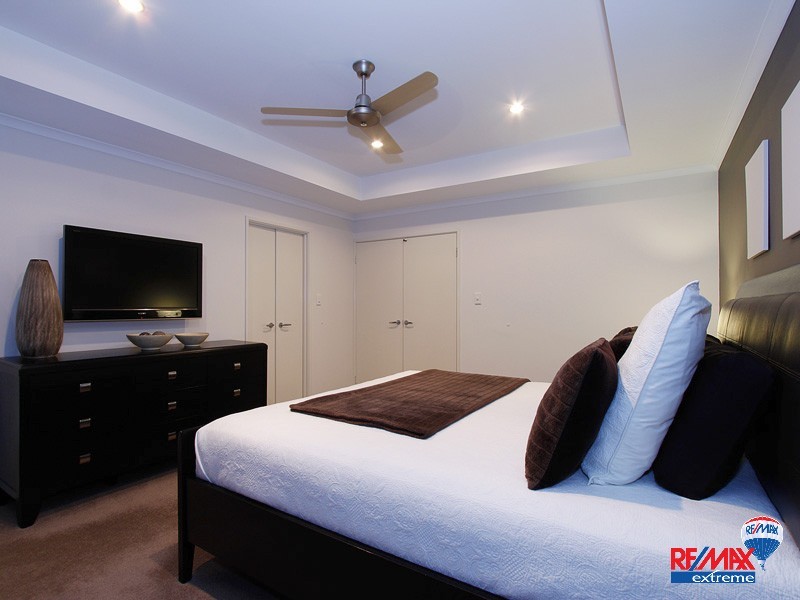 6 Yarmouth Road, Jindalee WA 6036