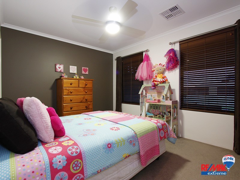 6 Yarmouth Road, Jindalee WA 6036