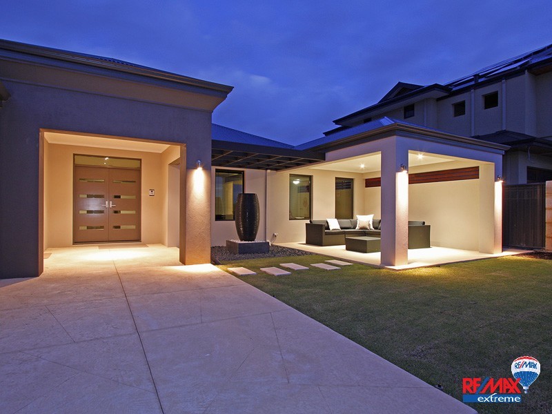 6 Yarmouth Road, Jindalee WA 6036